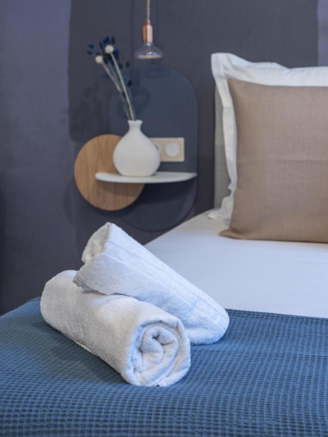 The Blue Suite On Champs Elysees Avenue Paris Exterior photo
